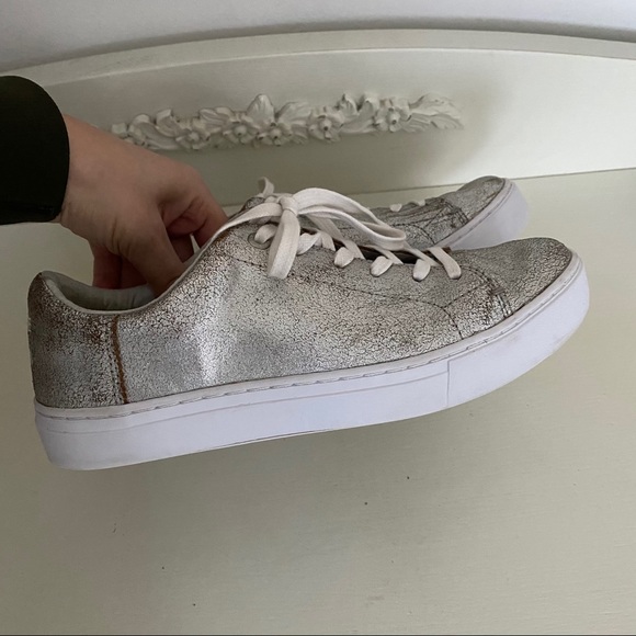 Toms Lenox Silver Distressed Leather Sneakers - Picture 3 of 9